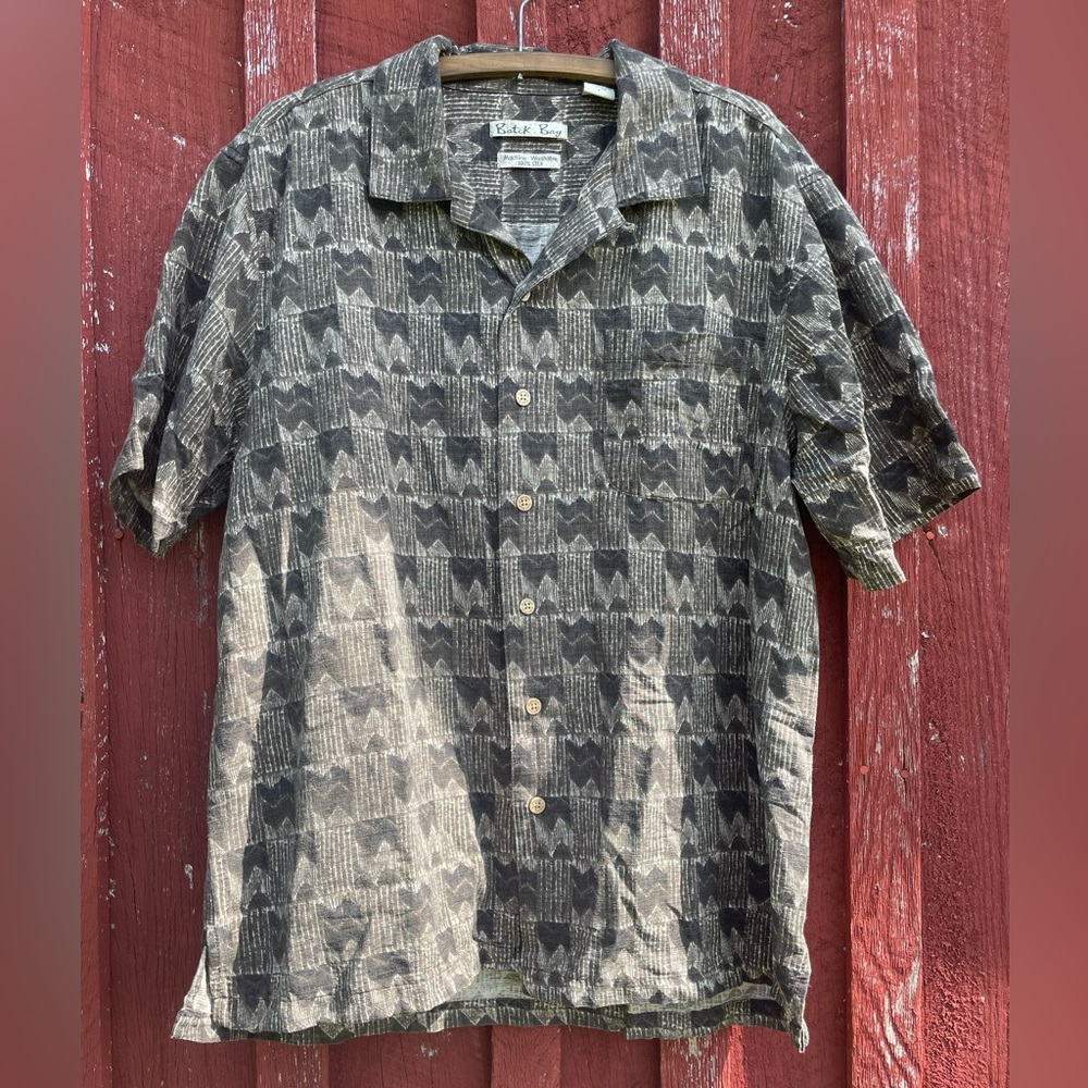 Vintage 100% Washable Silk Button Down Tee